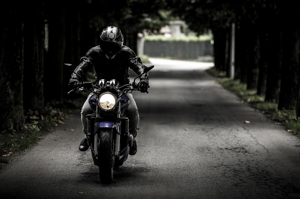 Moto électrique avantages et limites pour les trajets urbains